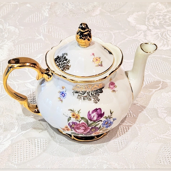 Vintage little German Tea pot. Rare Reichenbach Gold Gilded  bone china - Picture 10 of 15